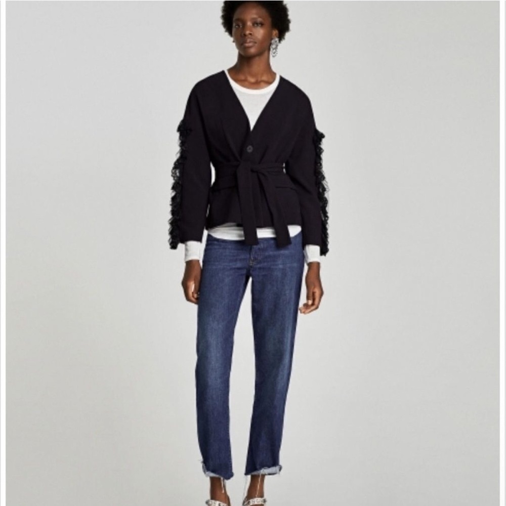 Defined-waist belted Zara Blazer with lace accents on sleeves